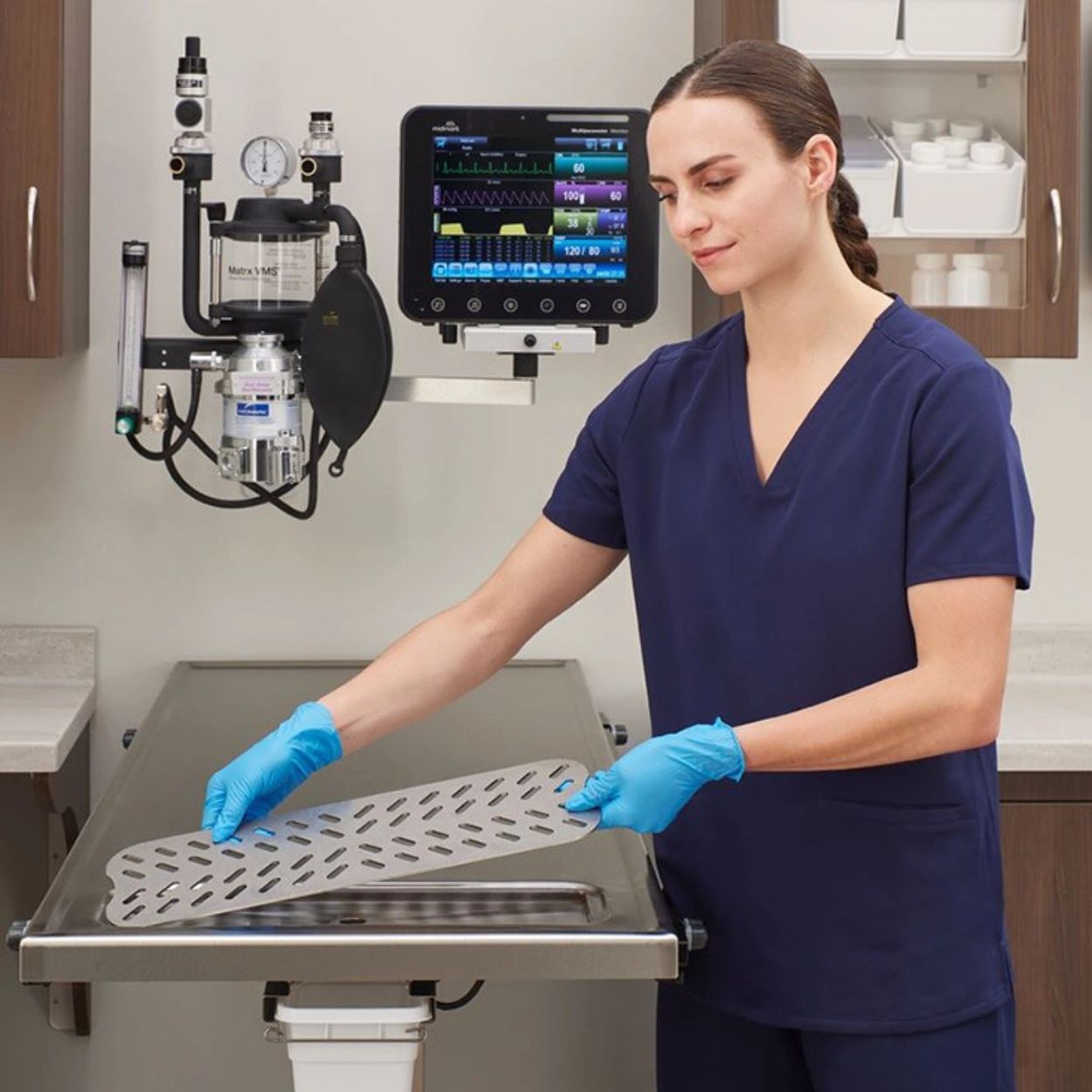 Midmark Flat-Top Surgery Table with Adjustable Electric Column (50” Or 60” with or without Heated Top) - Image 4