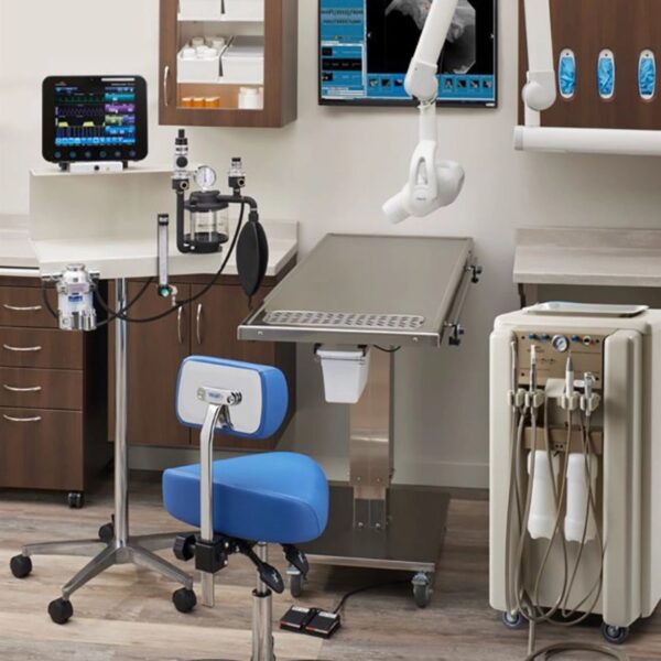 Midmark Flat-Top Surgery Table with Adjustable Electric Column (50” Or 60” with or without Heated Top) - Image 5